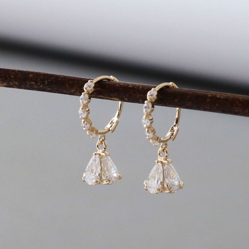 Anting-anting berkilau kualita - Flower Wall Panel ulasan dan harga